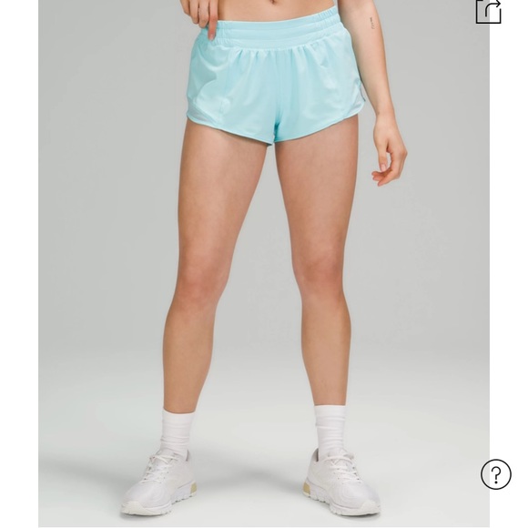 NWT Lululemon Hotty Hot LR Short 2.5" *Lined - Picture 4 of 16